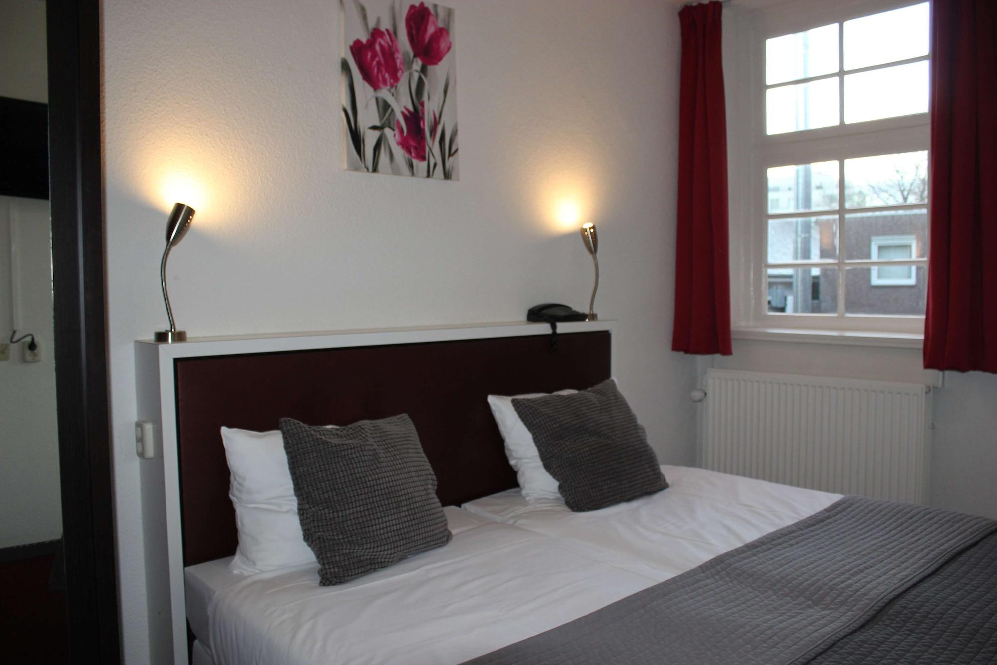 Tulip Centre Hotel