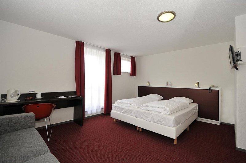 Hotel Tulip Centre 3*