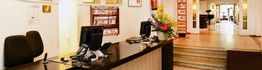 Tulip Centre Hotel 3*